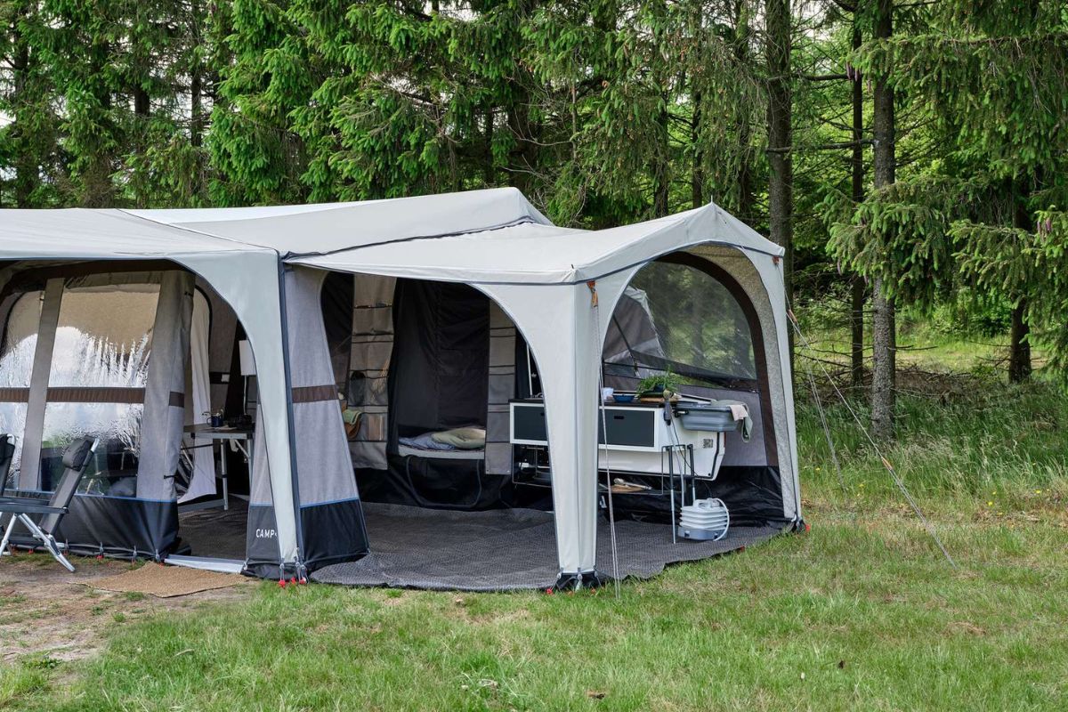 Earth side tent
