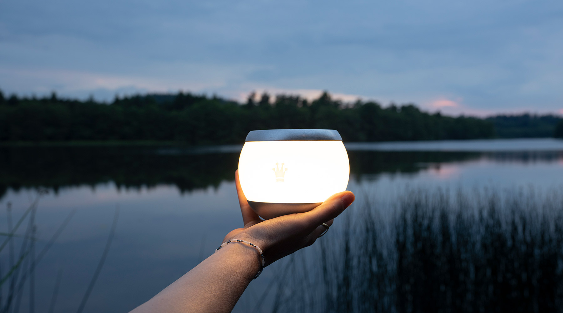 Solar-driven light for windscreens (2 pcs)