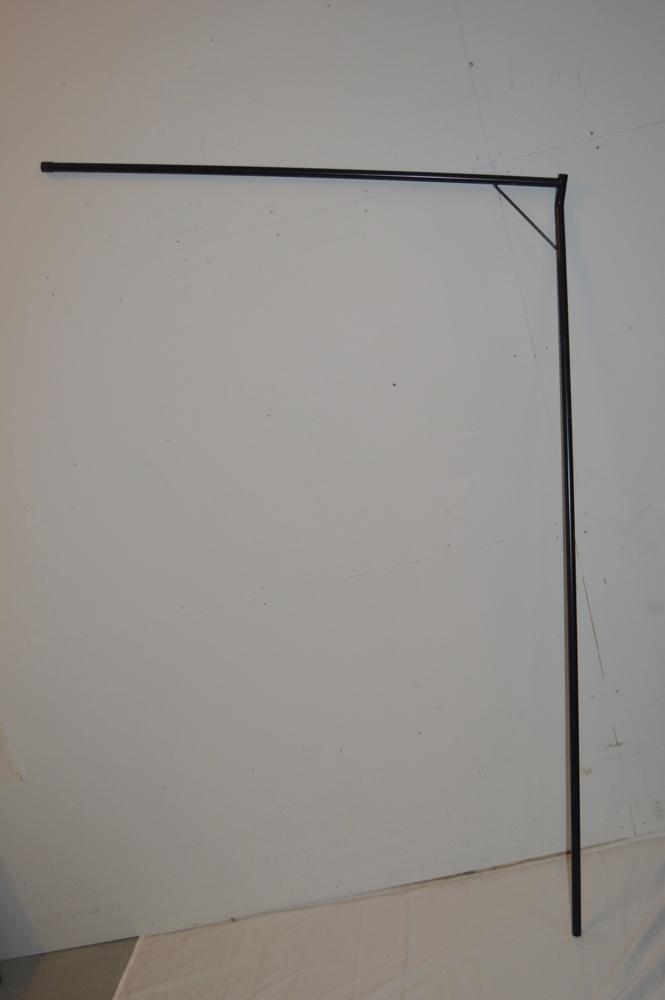 Angular rack A/P right